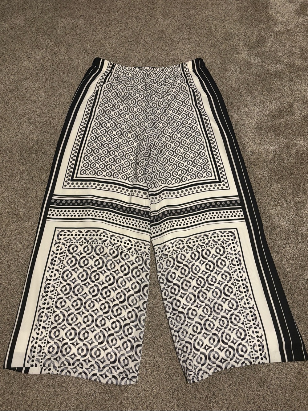 Black Label Black & White Geometric Wide-Leg Pants